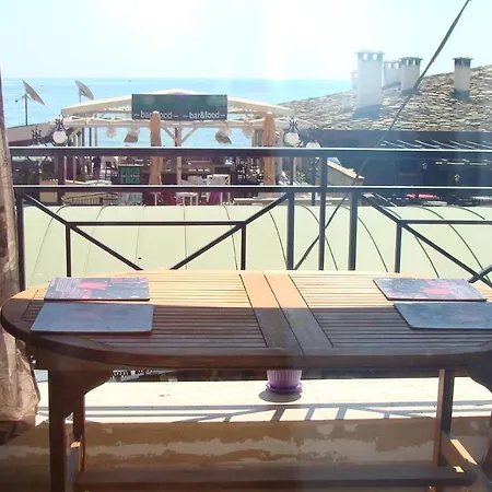 Апартамент Admiral *